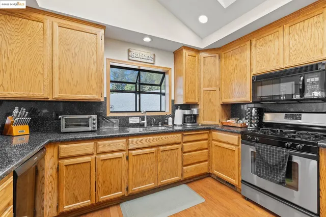 $525,000 | 20634 Nob Hill Circle, Groveland, CA 95321