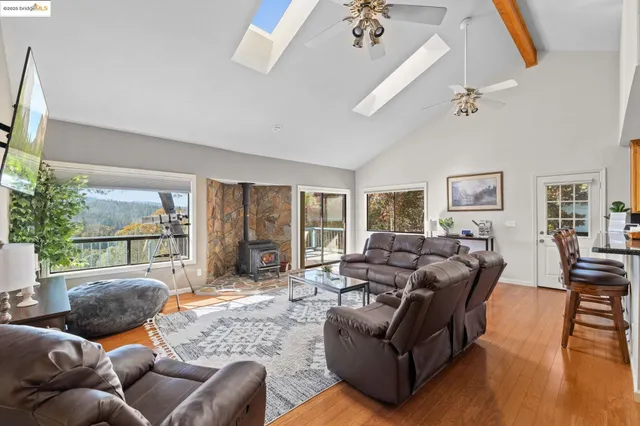 $525,000 | 20634 Nob Hill Circle, Groveland, CA 95321