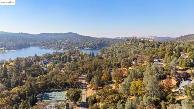 $525,000 | 20634 Nob Hill Circle, Groveland, CA 95321