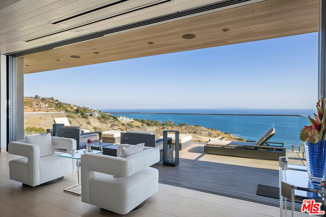 5046 Carbon Beach Terrace Malibu, CA 90265 - Photo 36 of 75