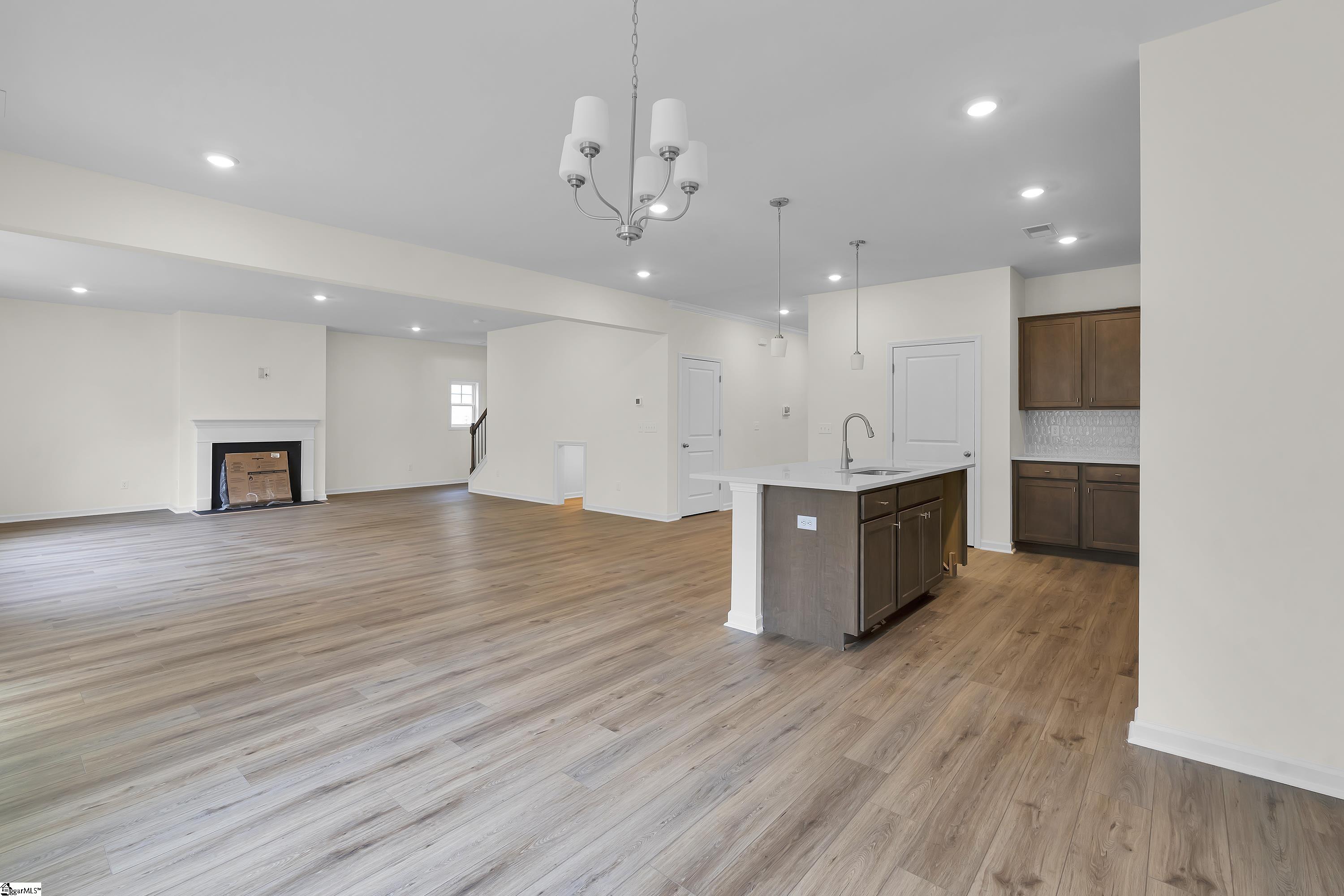 148 Hunter Ridge Drive Boiling Springs, SC 29316 - Photo 8 of 31 Gallery Image 8
