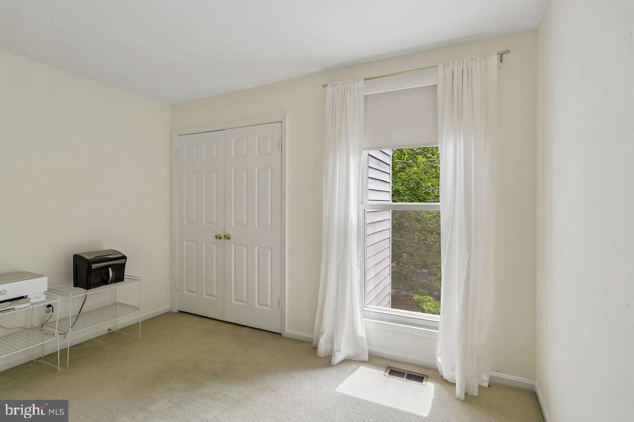 11333 Orchard Lane Reston, VA 20190 - Photo 26 of 41 Bedroom 3