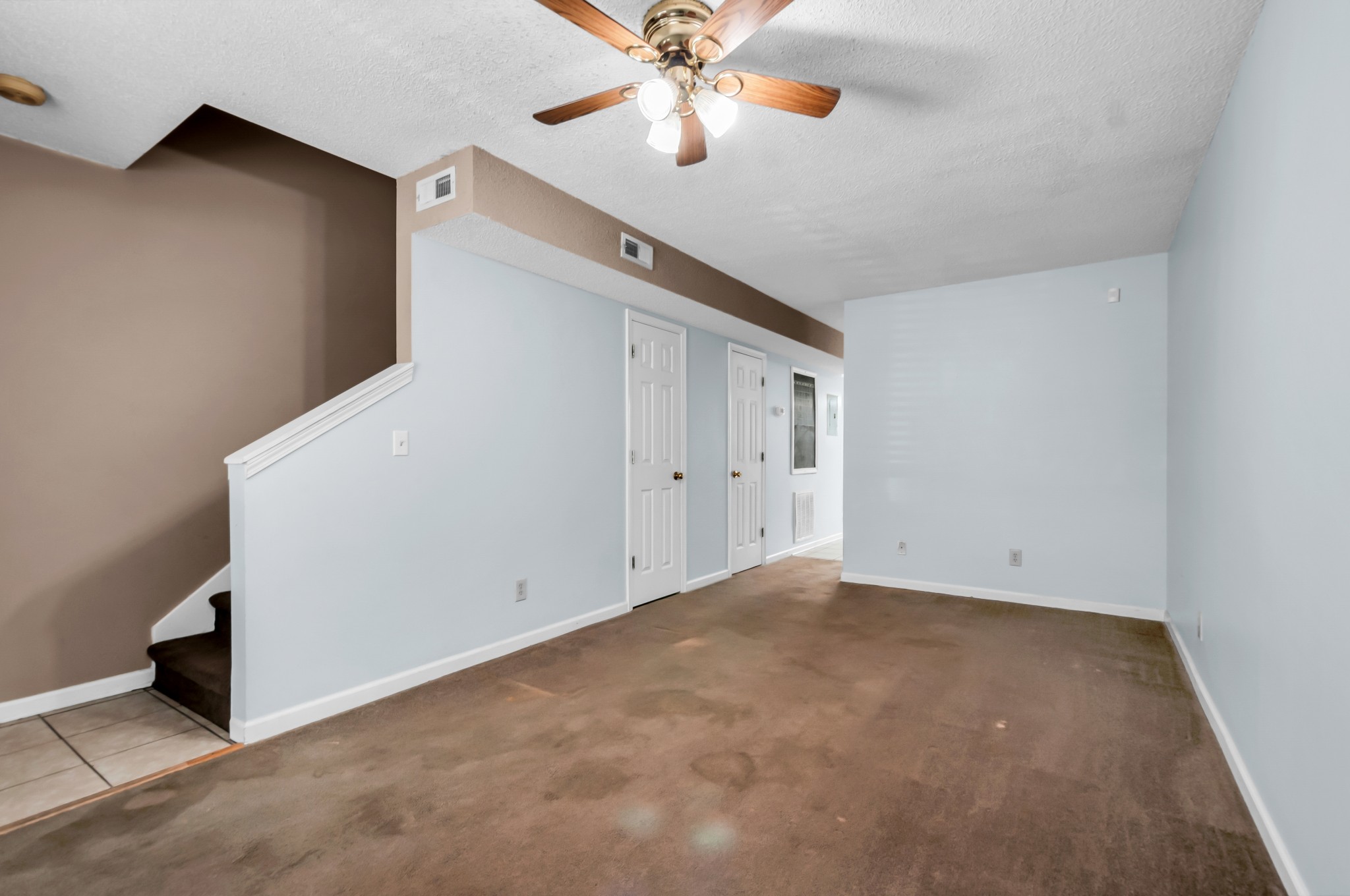 284 Raleigh Drive, Unit B Clarksville, TN 37043 - Photo 3 of 20