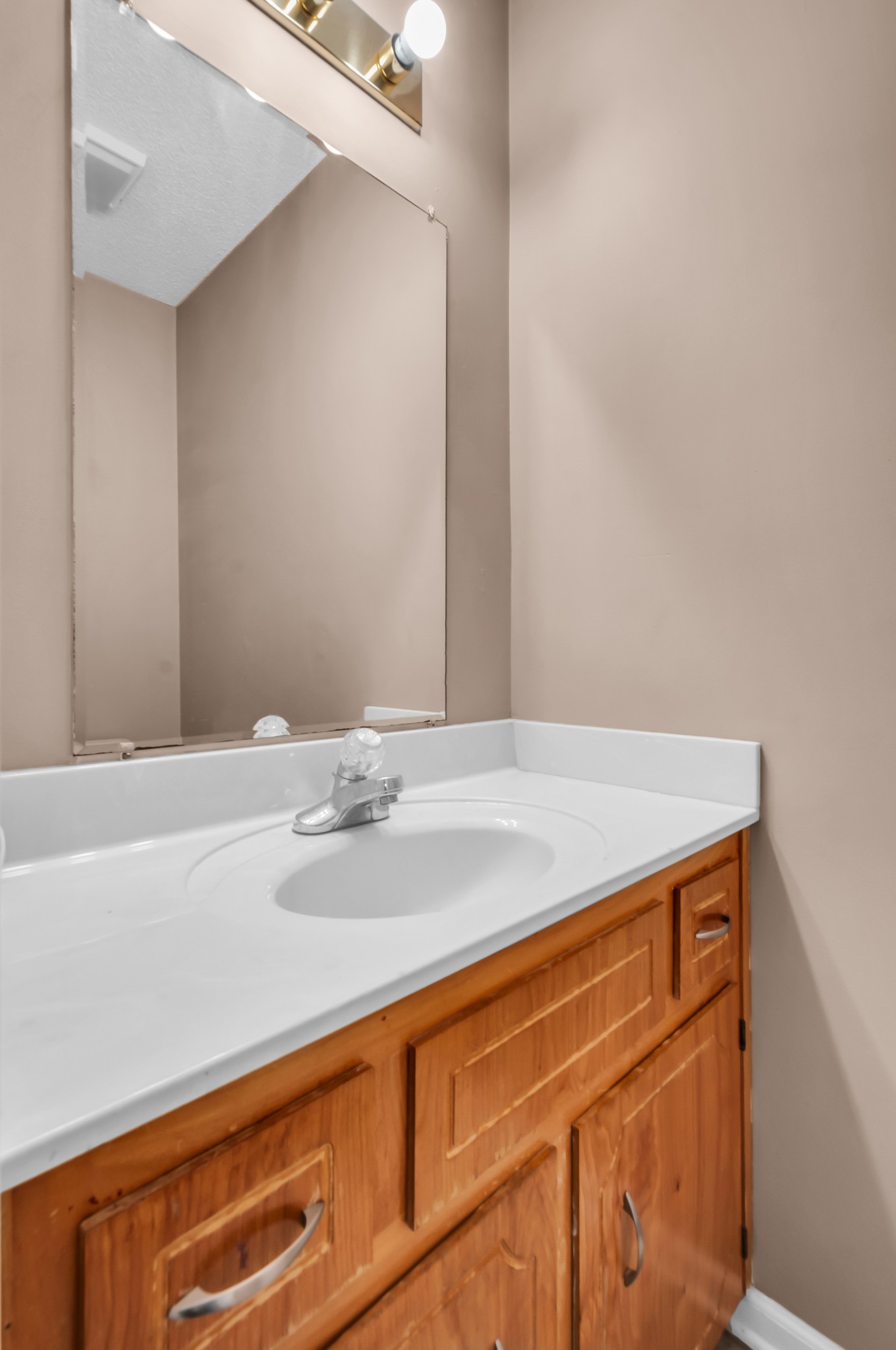 284 Raleigh Drive, Unit B Clarksville, TN 37043 - Photo 4 of 20