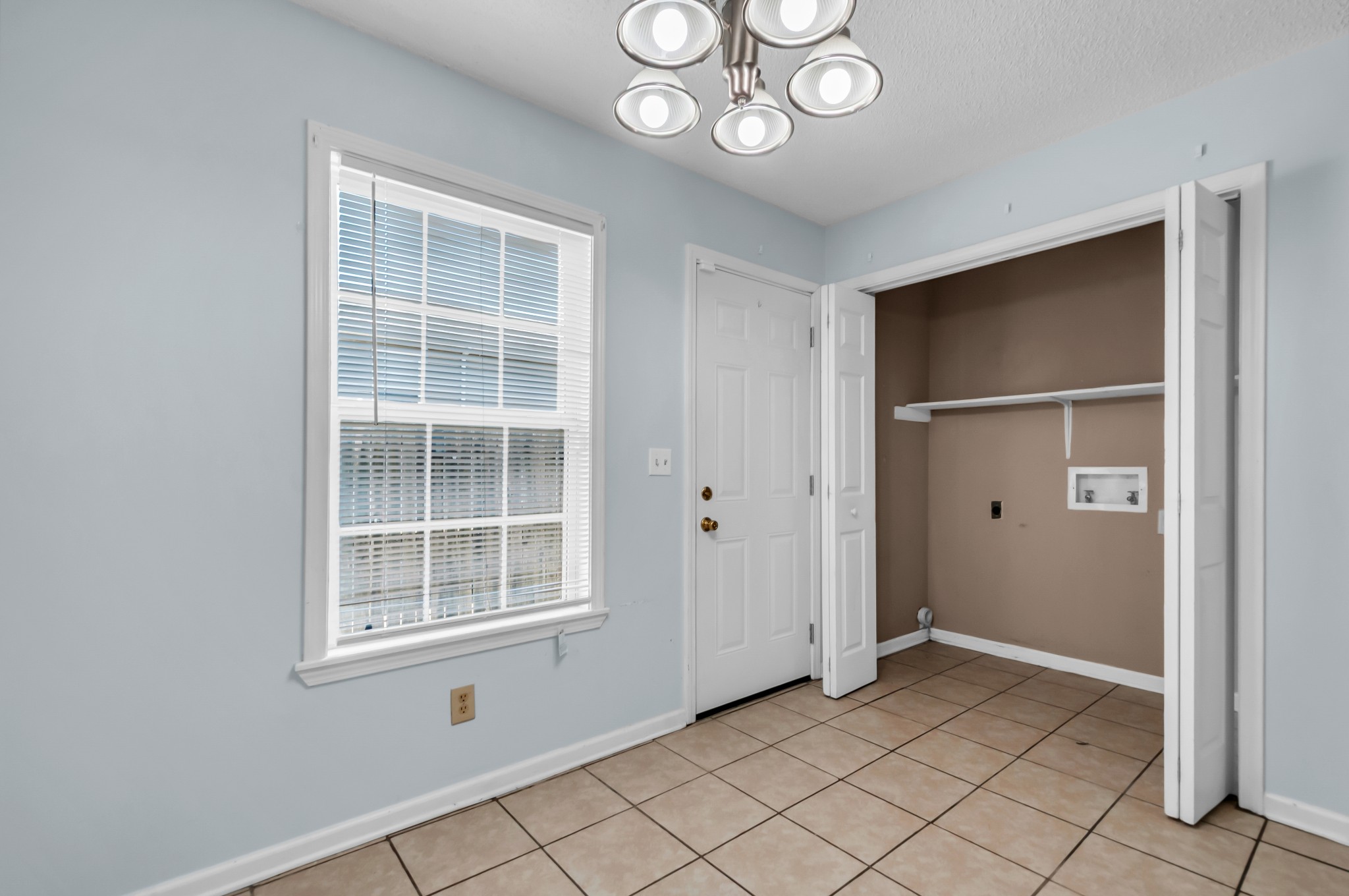 284 Raleigh Drive, Unit B Clarksville, TN 37043 - Photo 7 of 20