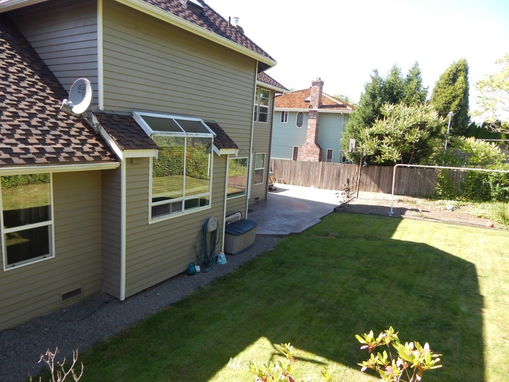 16410 122nd Place Northeast Bothell, WA 98011 - Photo 4 of 23