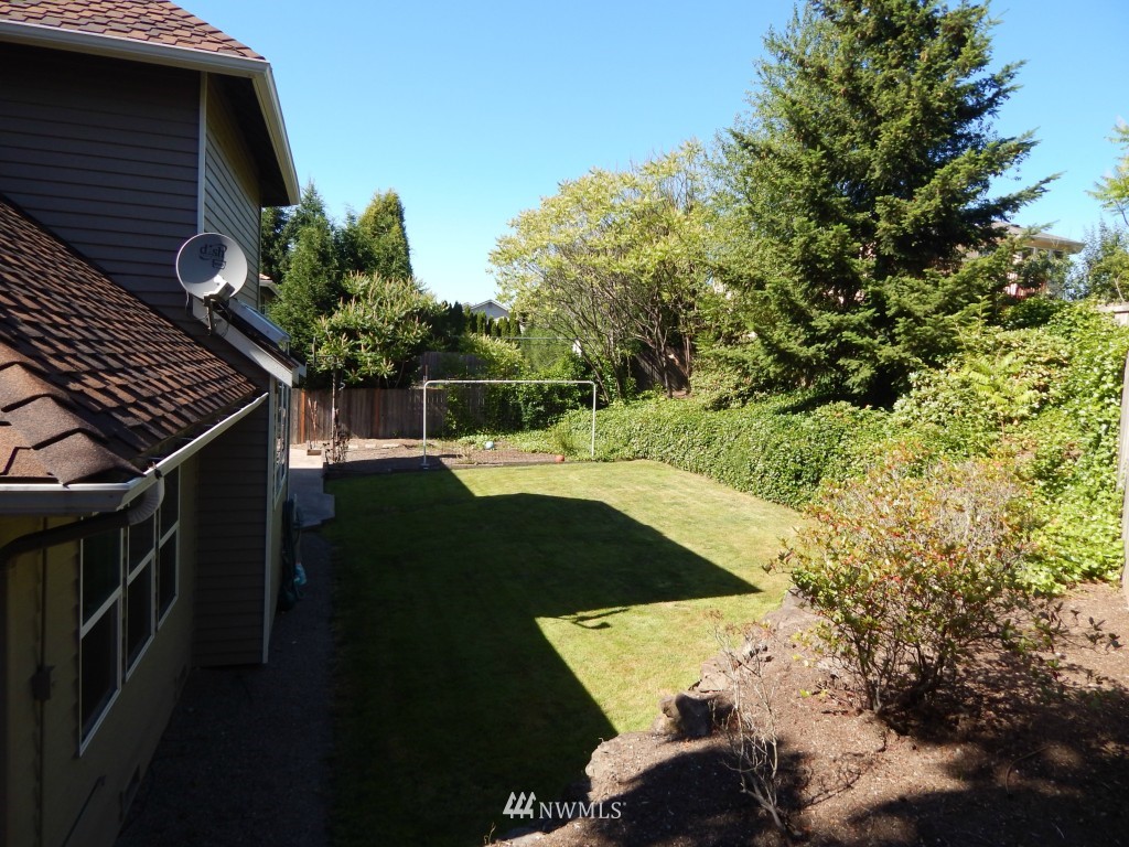 16410 122nd Place Northeast Bothell, WA 98011 - Photo 5 of 23