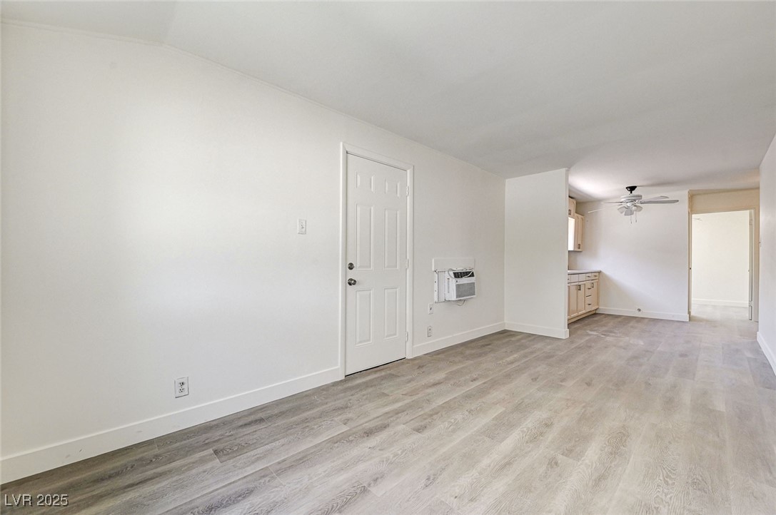 1405 East Bridger Avenue, Unit B Las Vegas, NV 89101 - Photo 18 of 30