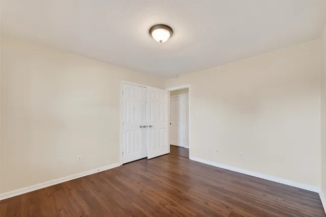 $275,000 | 11 Highland Drive, Bayou Vista, TX 77563