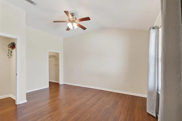 $275,000 | 11 Highland Drive, Bayou Vista, TX 77563