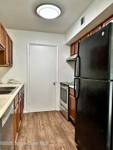 $1,400 | 2130 Forest Knoll Drive Northeast, Unit 30204, Palm Bay, FL 32905