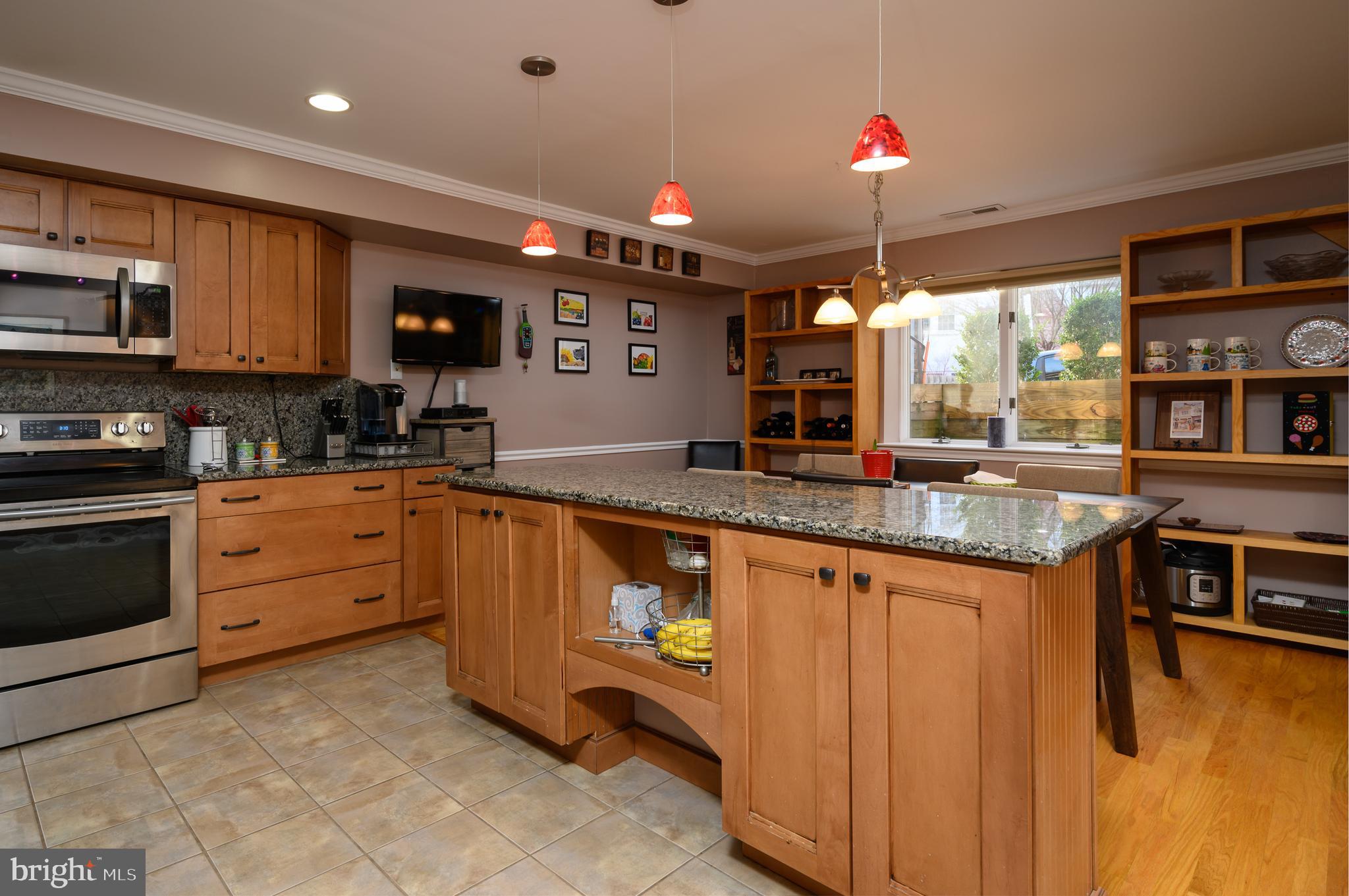8 Rex Avenue, Unit 5 Philadelphia, PA 19118 - Photo 11 of 27 Kitchen