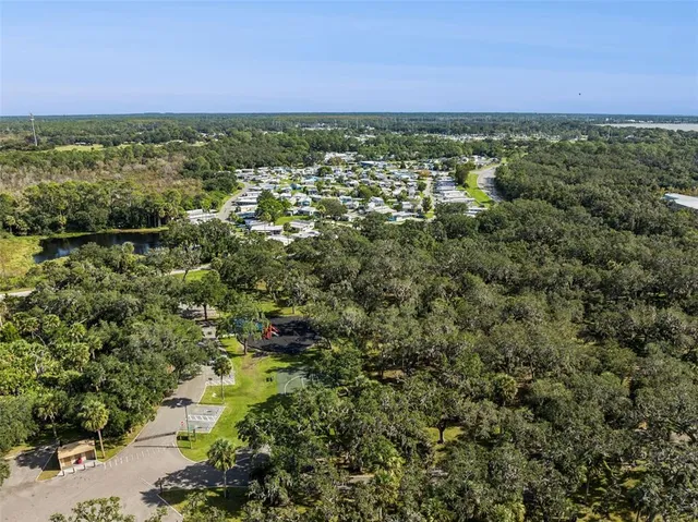 $329,000 | 2711 Bayview Drive, Eustis, FL 32726