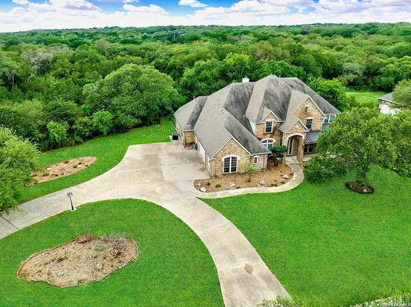 $3,900 | 21107 Paradise Pass, Garden Ridge, TX 78266