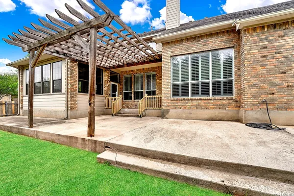 $3,900 | 21107 Paradise Pass, Garden Ridge, TX 78266