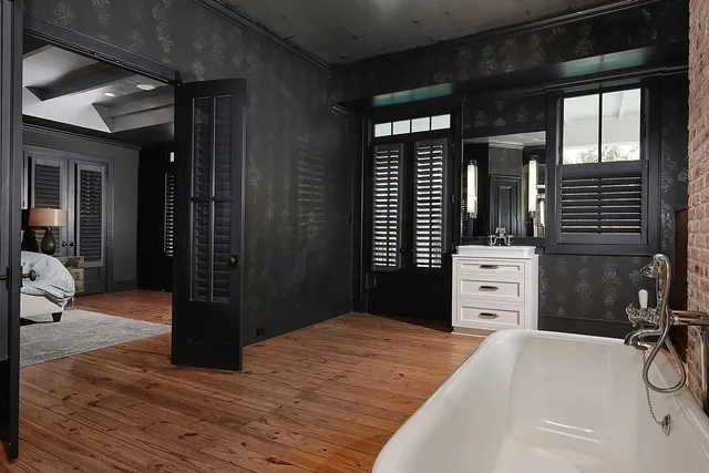 $3,650,000 | 30 East Bay Boulevard, The Woodlands, TX 77380