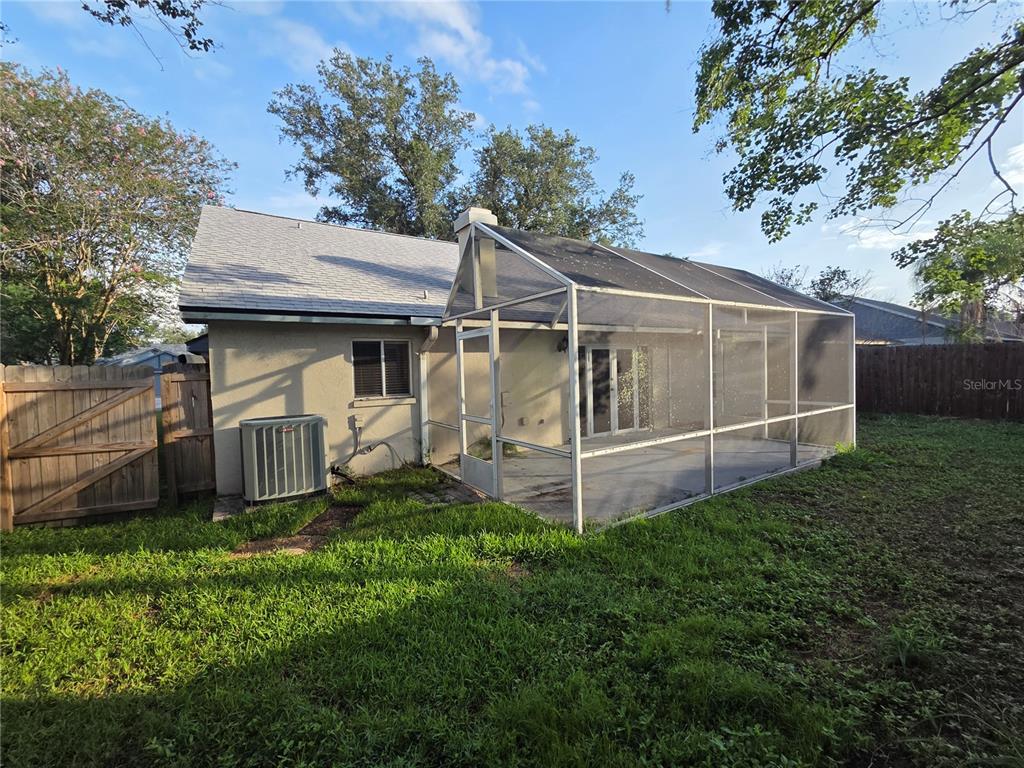 2010 Branch Tree Lane Brandon, FL 33511 - Photo 4 of 26