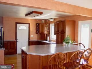 571 Font Road Downingtown, PA 19335 - Photo 4 of 6 Gallery Image 4