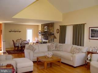 571 Font Road Downingtown, PA 19335 - Photo 5 of 6 Gallery Image 5
