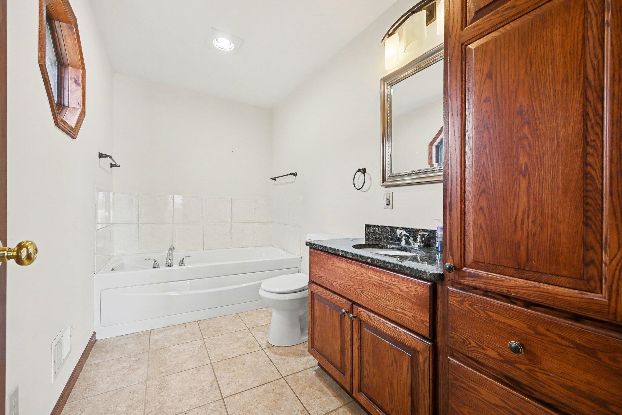 19656 Lakeshore Drive Three Rivers, MI 49093 - Photo 12 of 31 011_file_8772