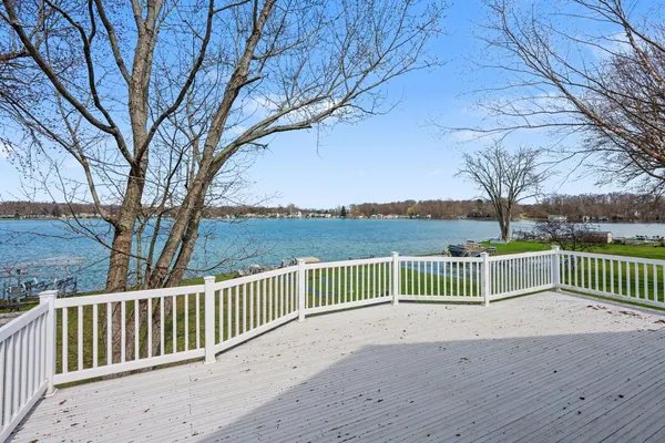$720,000 | 19656 Lakeshore Drive, Three Rivers, MI 49093