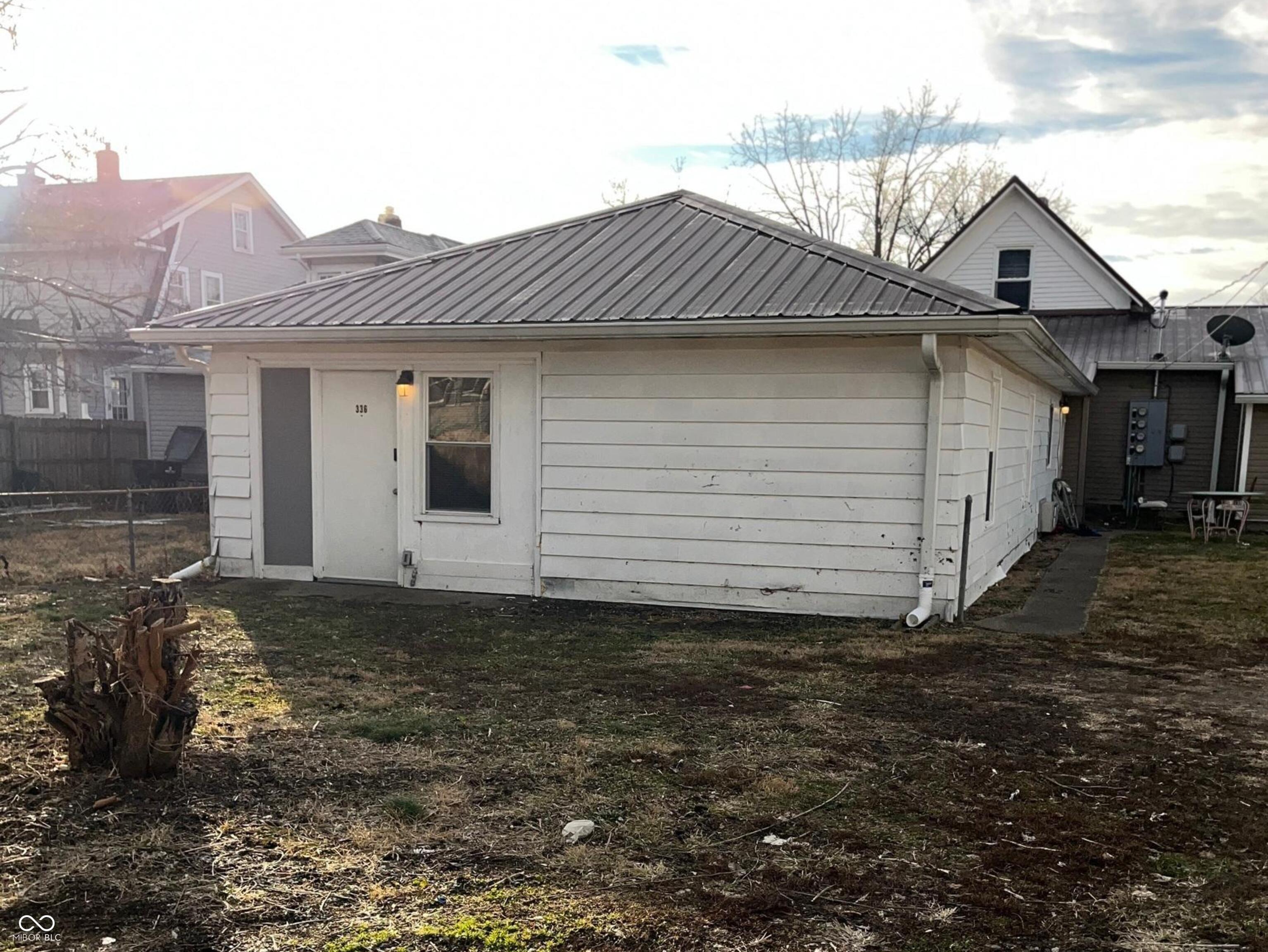 336 West 6th Street Anderson, IN 46016 - Photo 2 of 9