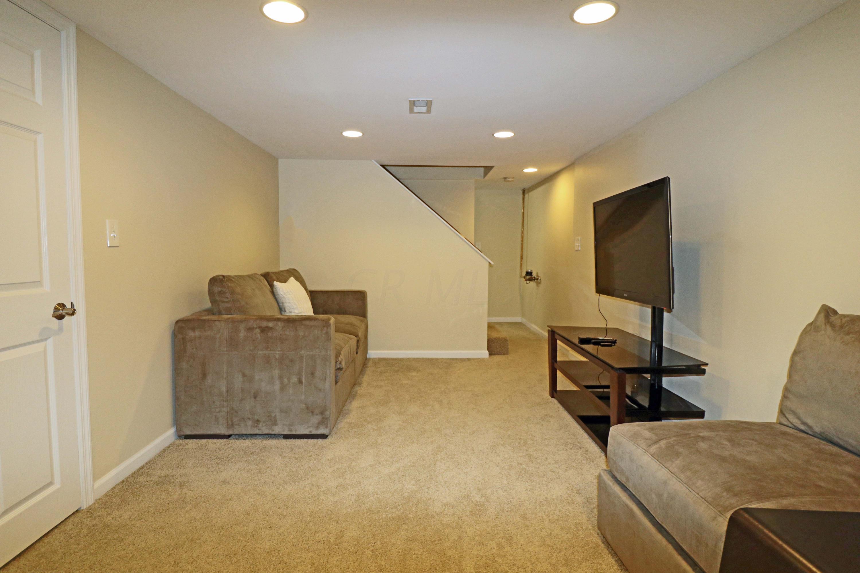 2620 Chester Road Columbus, OH 43221 - Photo 38 of 53