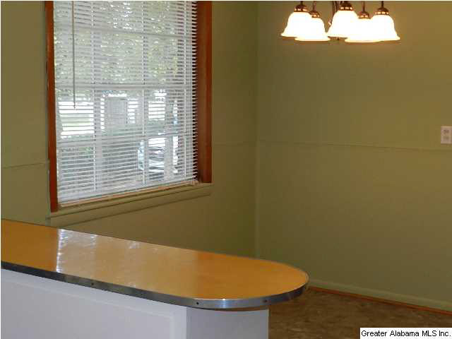 713 Martinwood Road Birmingham, AL 35235 - Photo 9 of 30