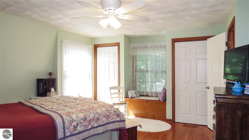 276 Eastman Road Beulah, MI 49617 - Photo 20 of 36 1873035-19.JPG