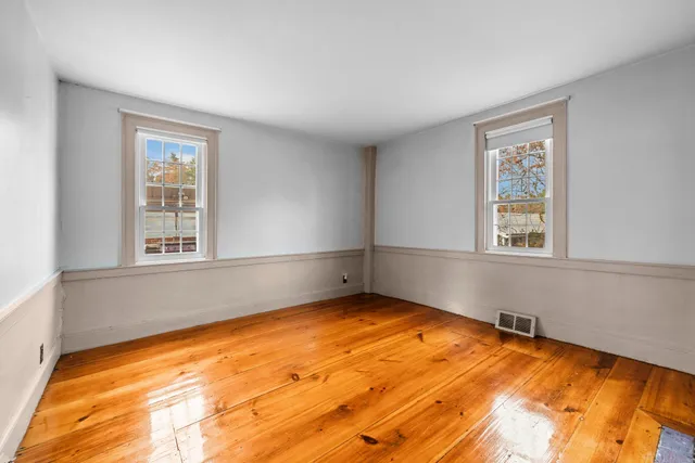 $949,000 | 27 Old State Road, Epping, NH 03042