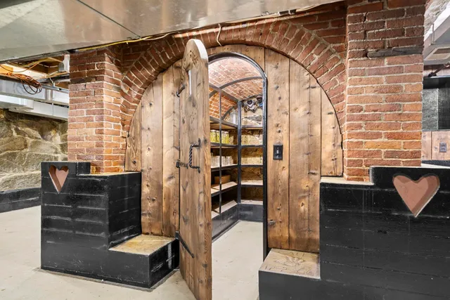 $949,000 | 27 Old State Road, Epping, NH 03042