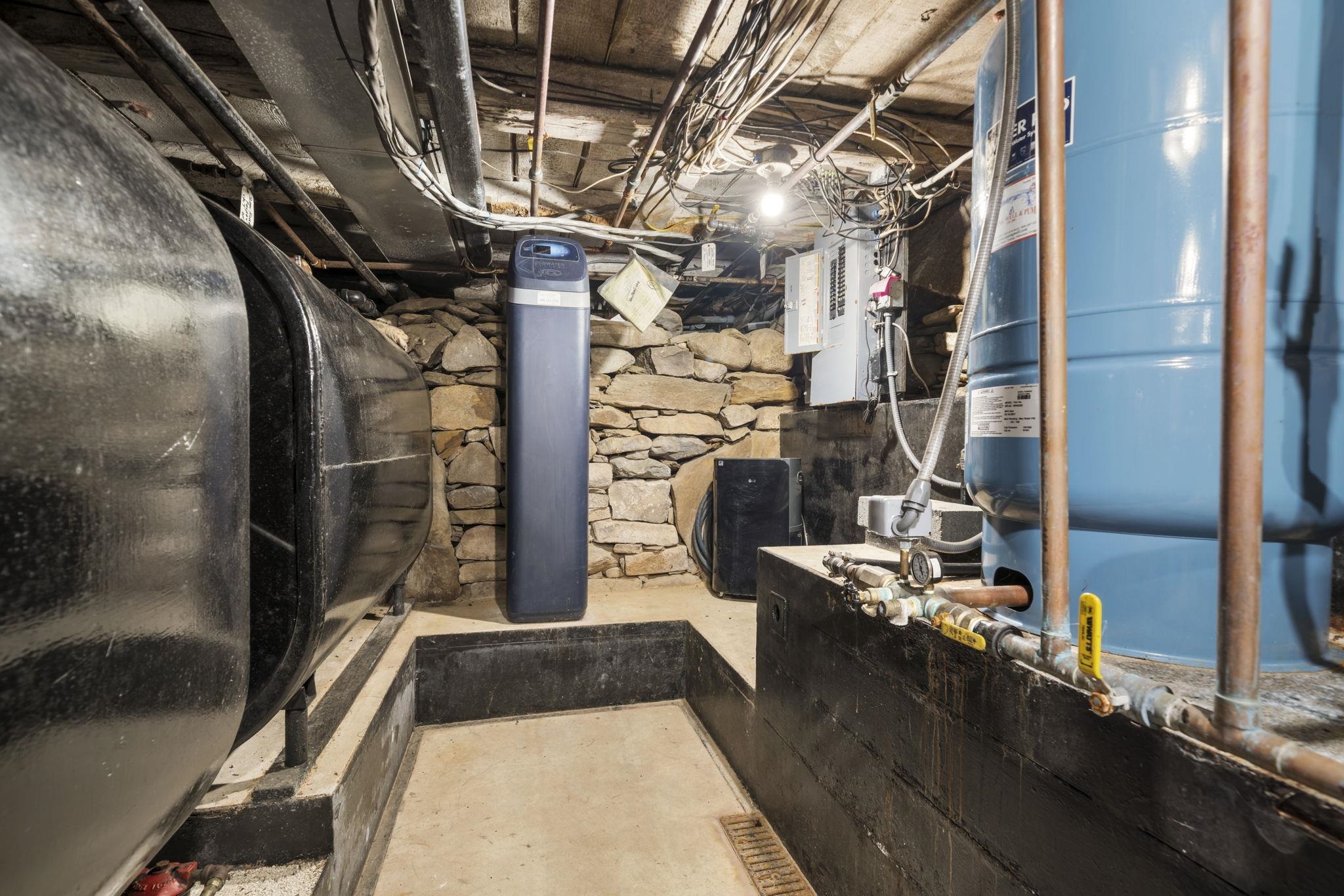 27 Old State Road Epping, NH 03042 - Photo 33 of 60