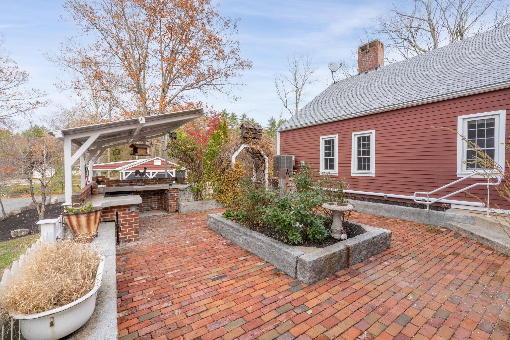 27 Old State Road Epping, NH 03042 - Photo 35 of 60