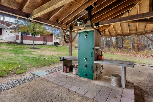 $949,000 | 27 Old State Road, Epping, NH 03042