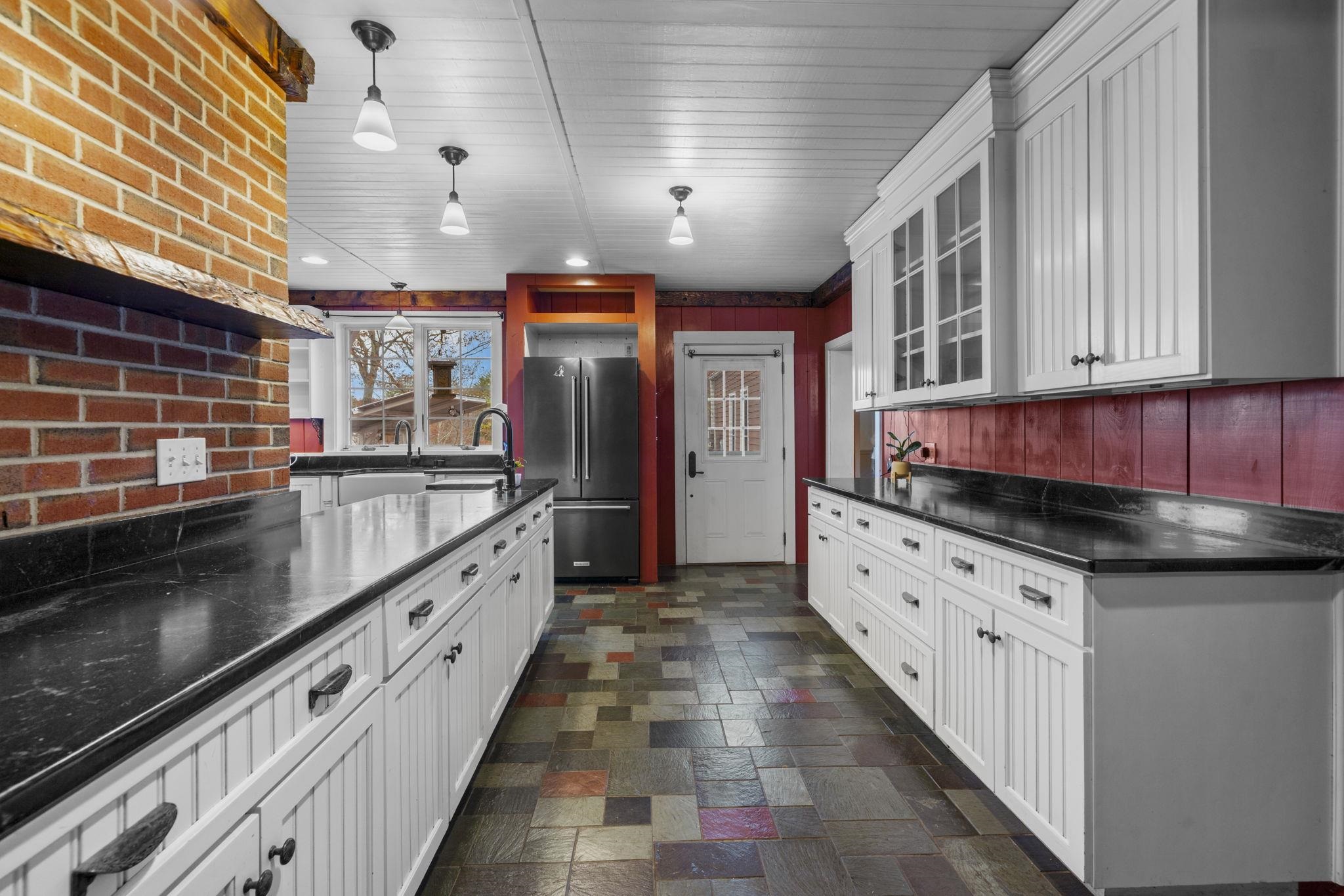 27 Old State Road Epping, NH 03042 - Photo 6 of 60