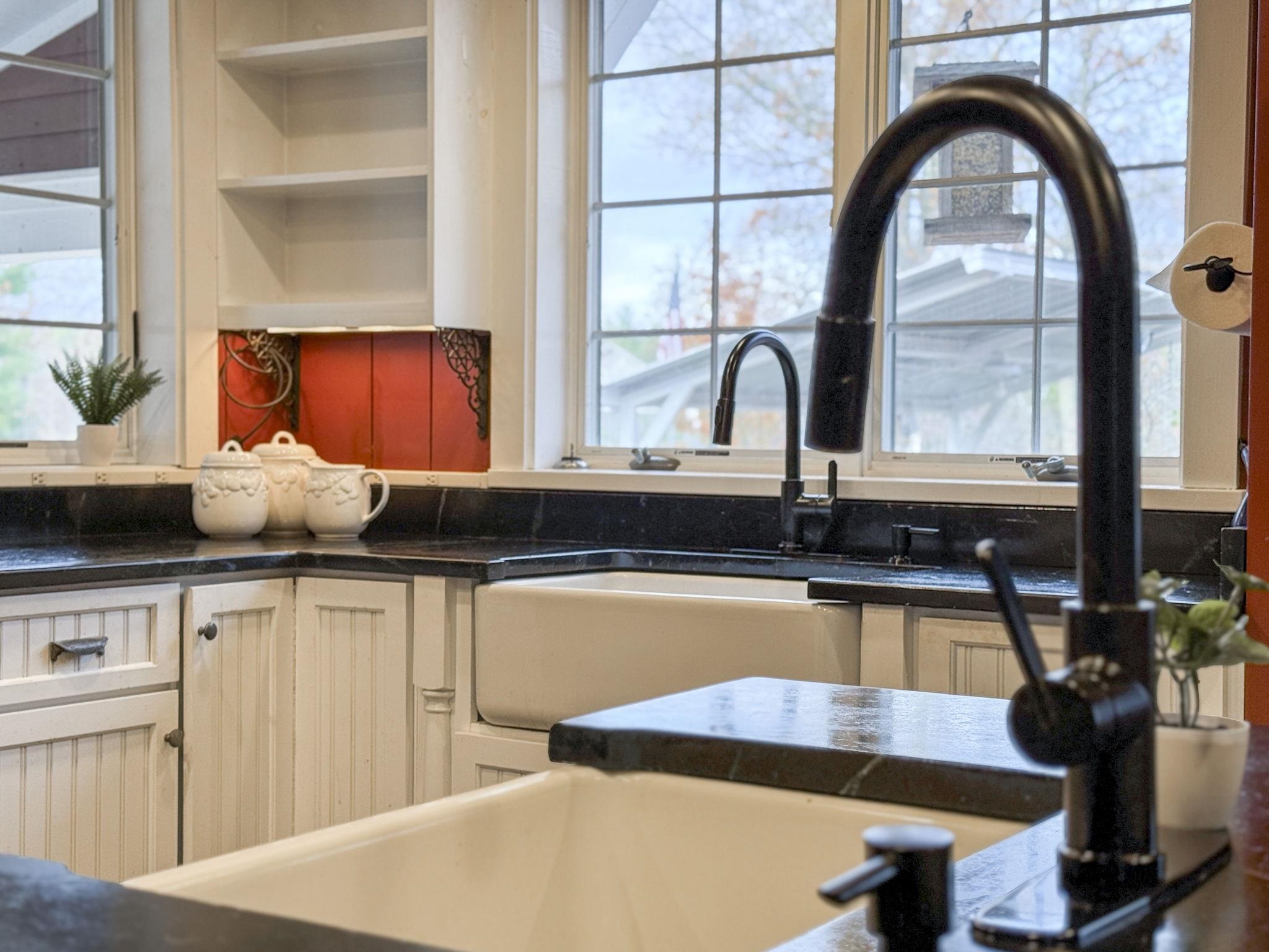 27 Old State Road Epping, NH 03042 - Photo 8 of 60