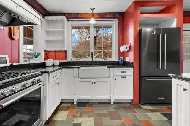 $899,000 | 27 Old State Road, Epping, NH 03042