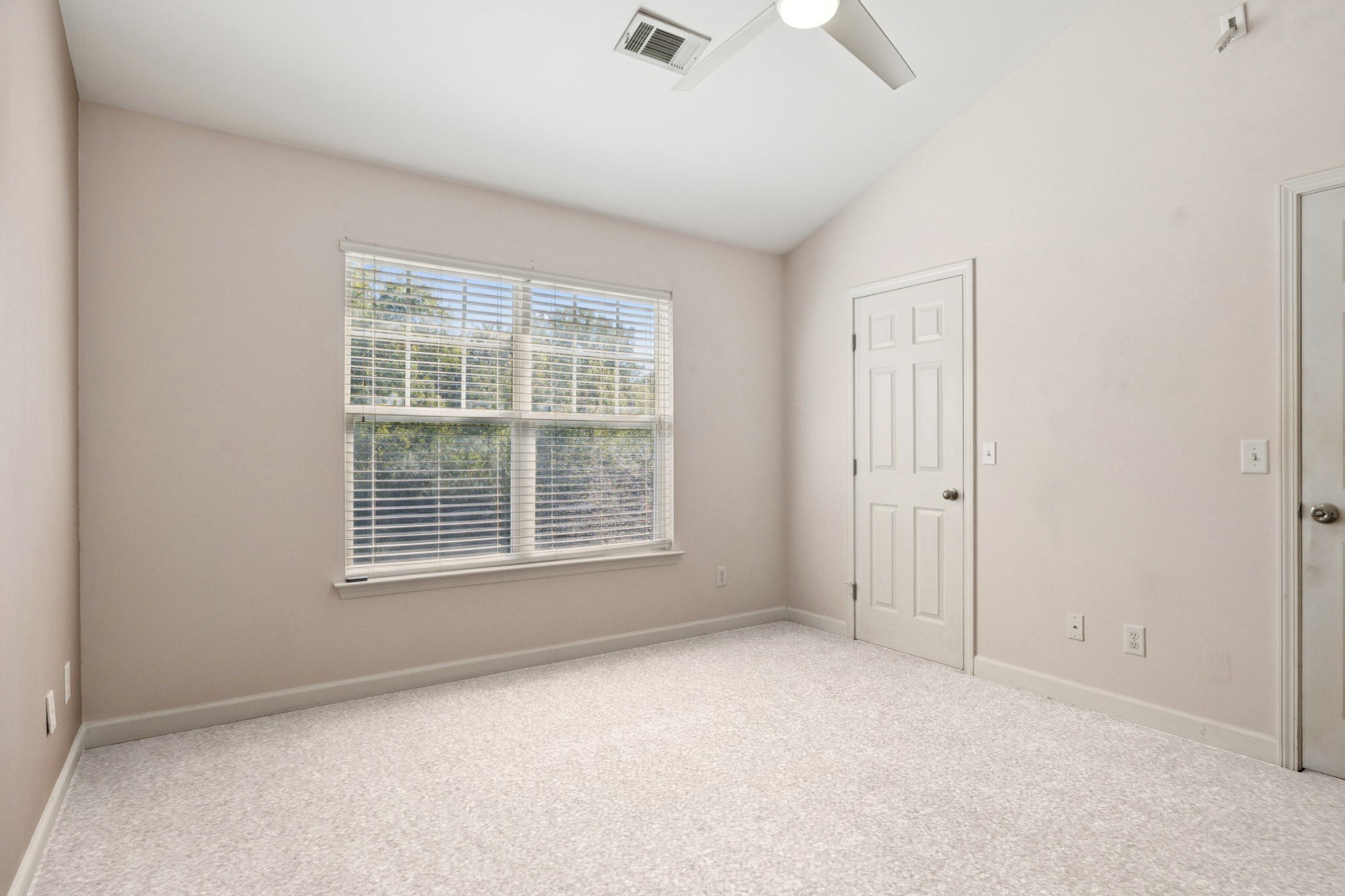 1832 Lincoya Bay Drive Nashville, TN 37214 - Photo 31 of 33 an empty room with a empty space and windows