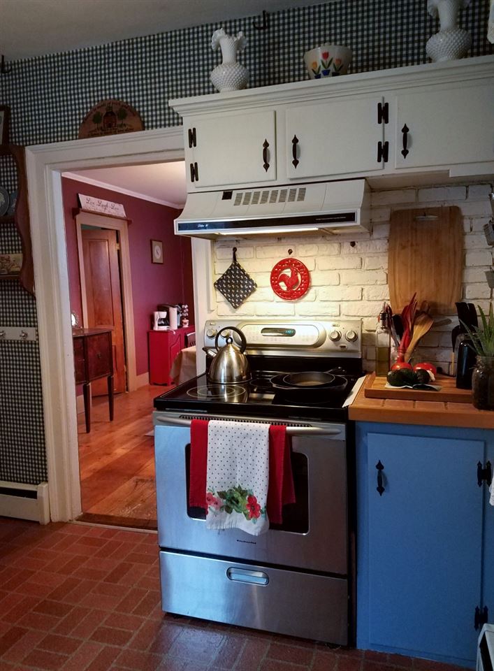 572 River Road Charlestown, NH 03603 - Photo 5 of 18