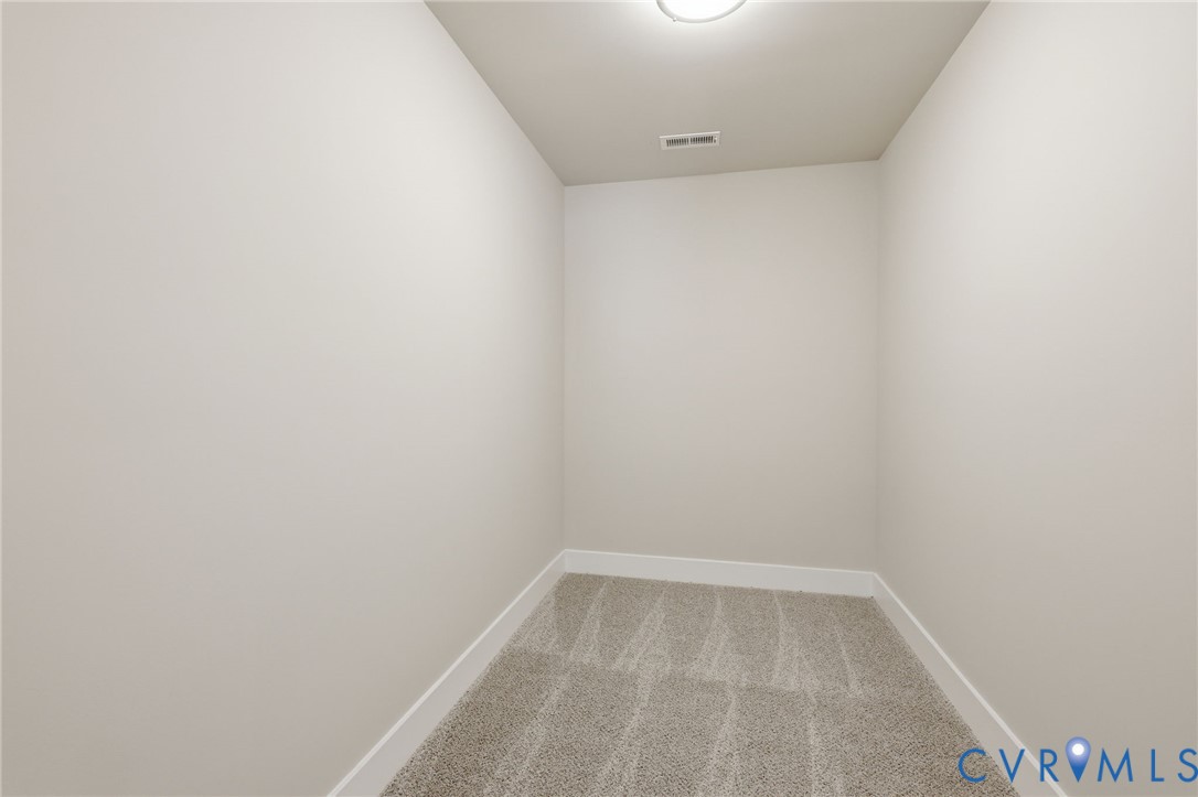 1526 New Town Road Goochland, VA 23063 - Photo 26 of 26 Primary closet