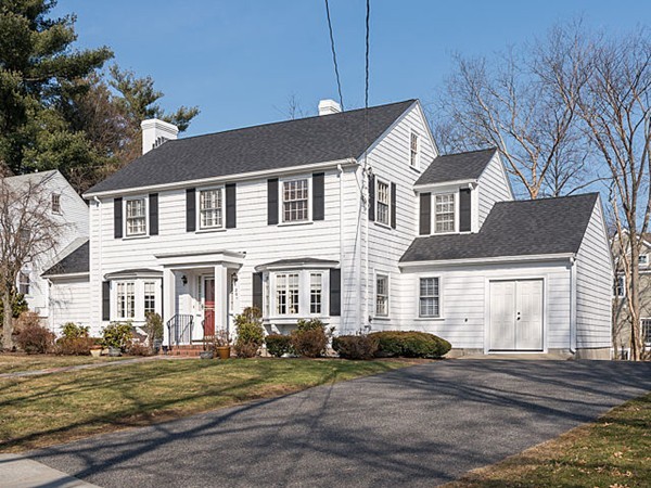 201 Russett Road Brookline, MA 02467 - Photo 1 of 26 Gallery Image 1