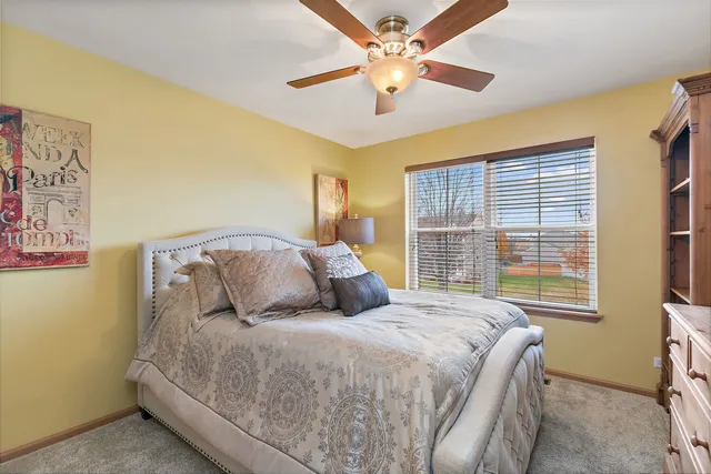 $499,999 | 502 Vernon Drive, Oswego, IL 60543