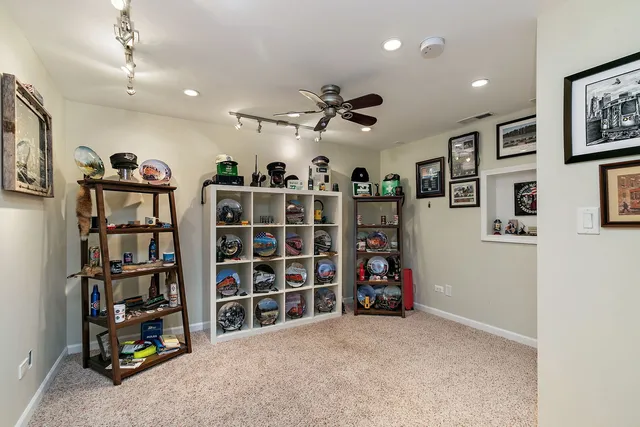 $499,999 | 502 Vernon Drive, Oswego, IL 60543