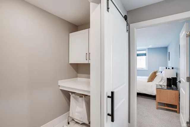 $814,900 | 1253 Echoes Circle, South Bend, IN 46617