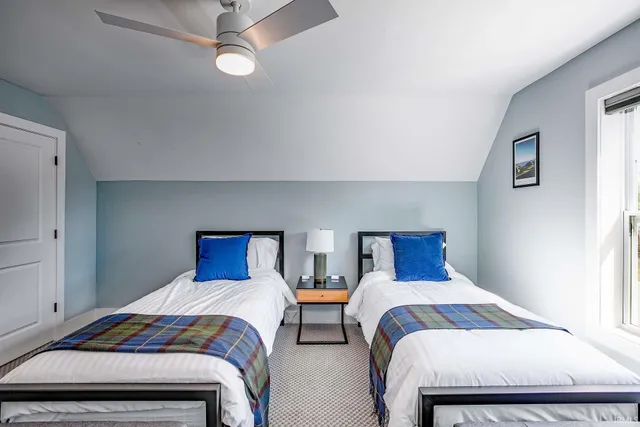 $814,900 | 1253 Echoes Circle, South Bend, IN 46617