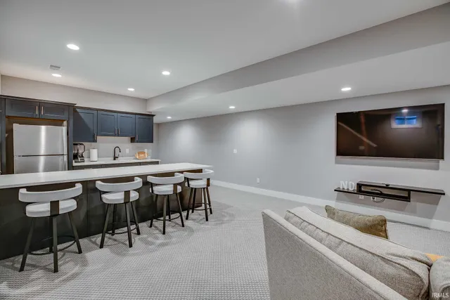 $814,900 | 1253 Echoes Circle, South Bend, IN 46617