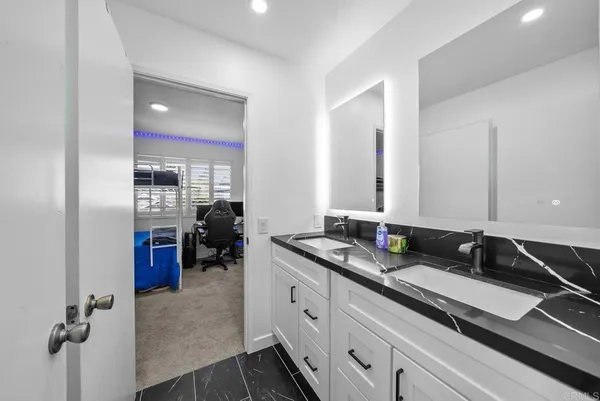 $899,999 | 2010 Bridgeport, Chula Vista, CA 91913