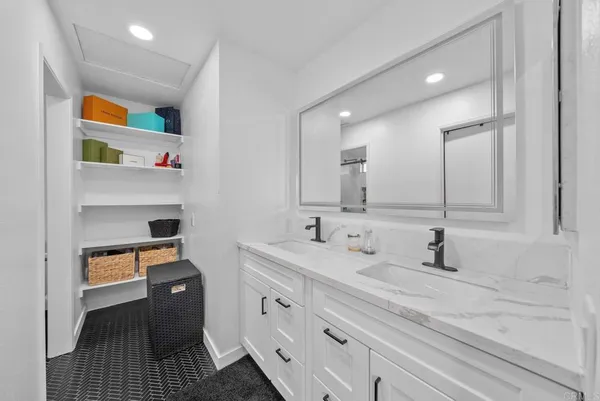 $899,999 | 2010 Bridgeport, Chula Vista, CA 91913
