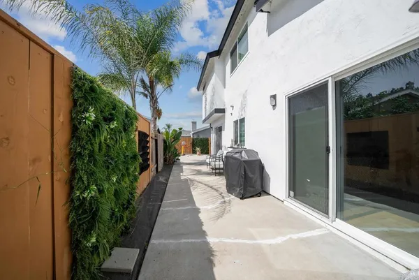 $899,999 | 2010 Bridgeport, Chula Vista, CA 91913