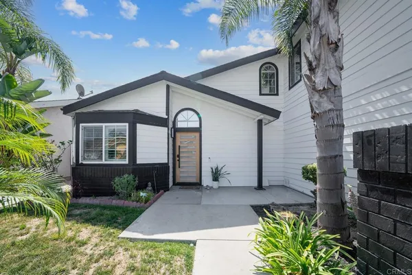 $899,999 | 2010 Bridgeport, Chula Vista, CA 91913